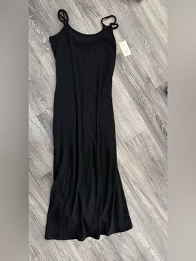 Black Ribbed Maxi Dress